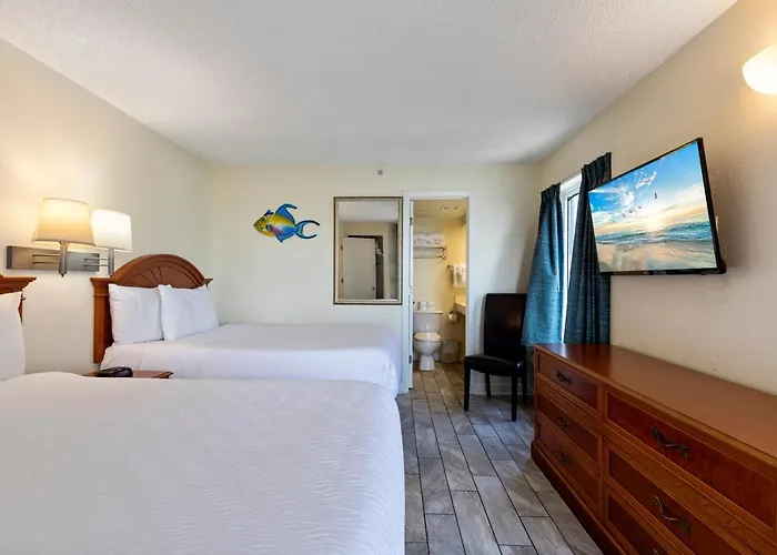 Boardwalk Resort Beachfront Condo By Hosteeva